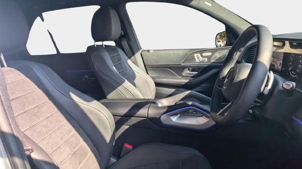 2026-Mercedes-Benz-GLE-300d-4Matic image:13