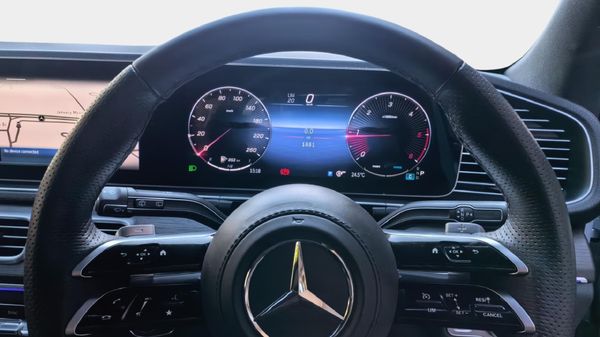 2026-Mercedes-Benz-GLE-300d-4Matic image:5
