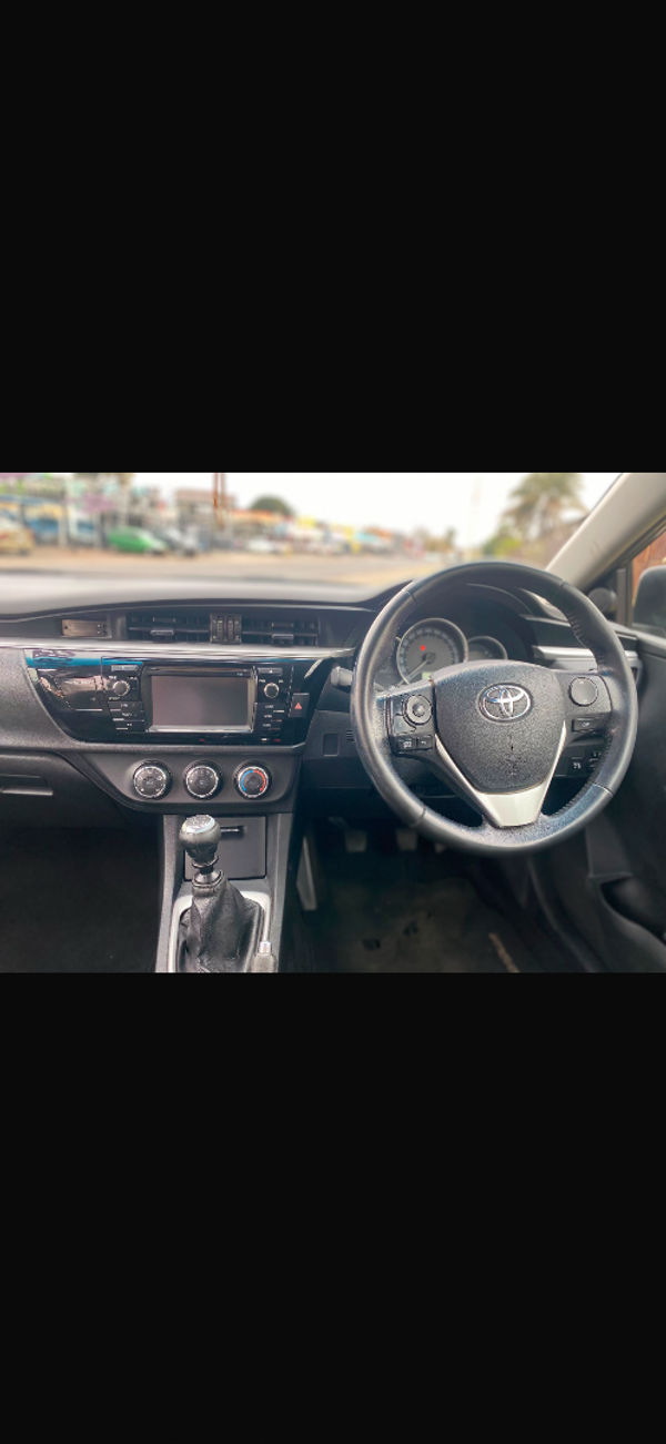 2016-Toyota-Corolla-14-D-Prestige image:11