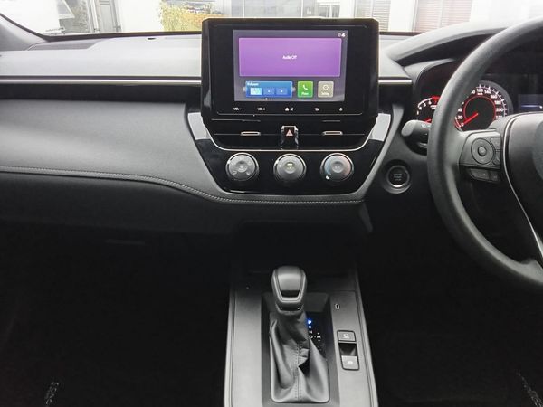2026-Toyota-Corolla-Cross-18-XI image:8
