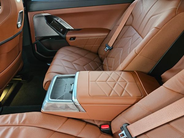 2024-BMW-7-Series-740i-M-Sport image:23