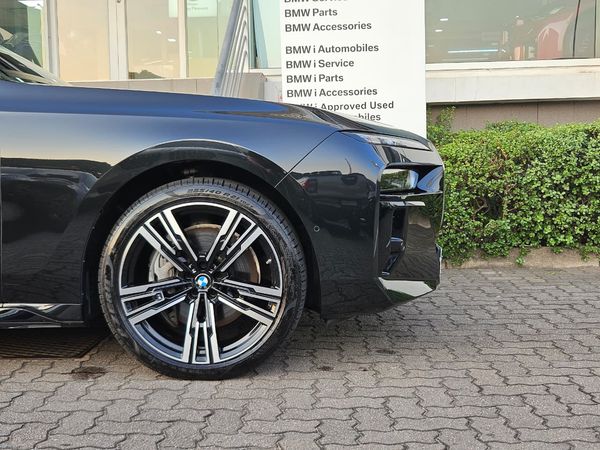 2024-BMW-7-Series-740i-M-Sport image:2