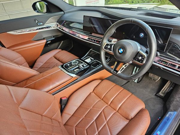 2024-BMW-7-Series-740i-M-Sport image:8