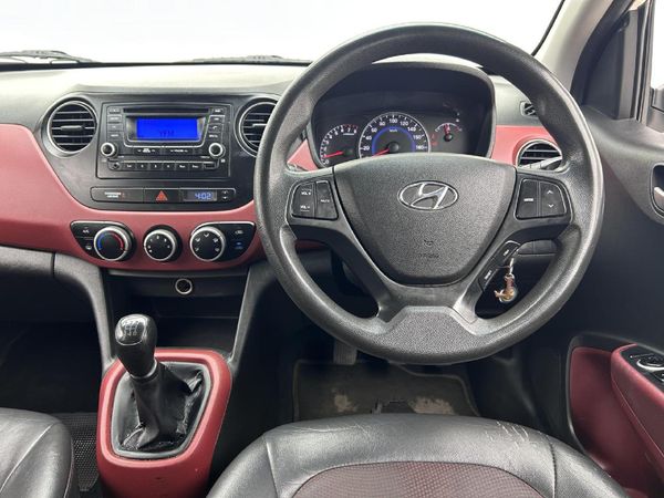 2016-Hyundai-Grand-i10-125-Motion image:8
