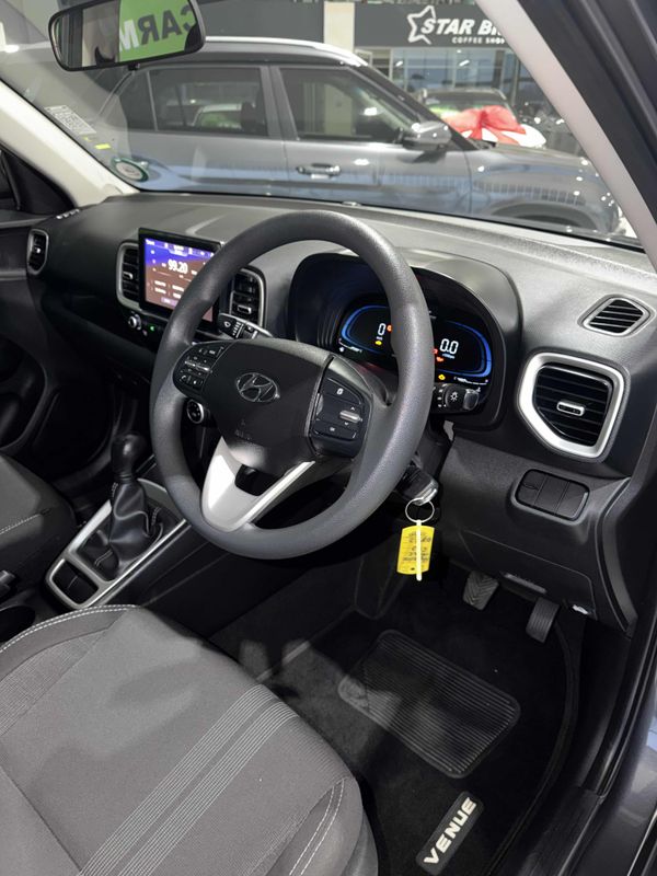 2021-Hyundai-Venue-12-Motion image:14
