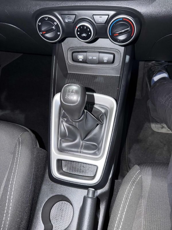 2021-Hyundai-Venue-12-Motion image:15