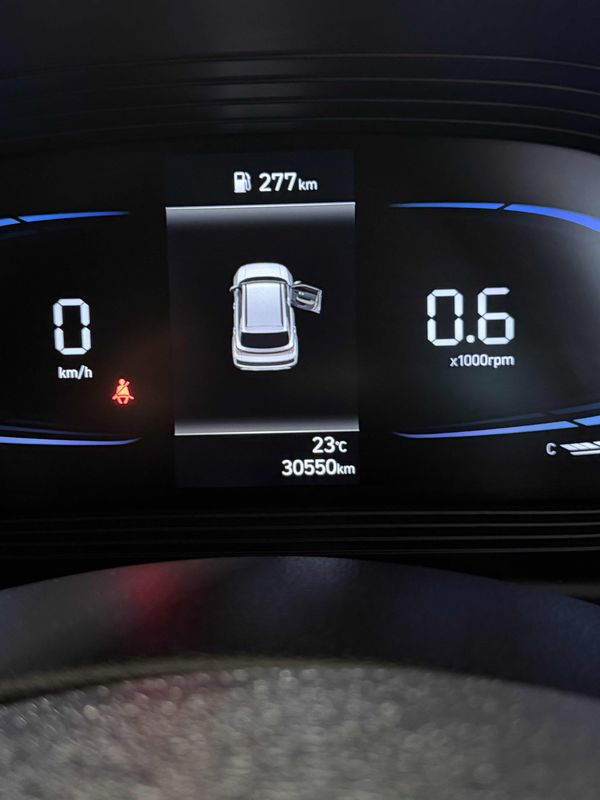 2021-Hyundai-Venue-12-Motion image:16