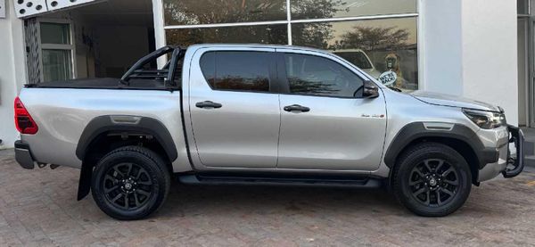 2025-Toyota-Hilux-28-GD-6-Raised-Body-Legend-4x4-Auto-Double-Cab image:2