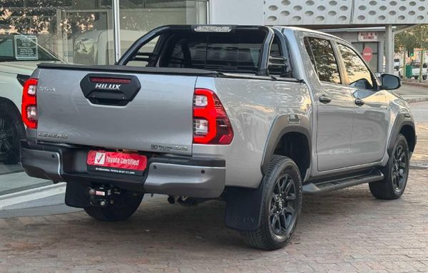 2025-Toyota-Hilux-28-GD-6-Raised-Body-Legend-4x4-Auto-Double-Cab image:3