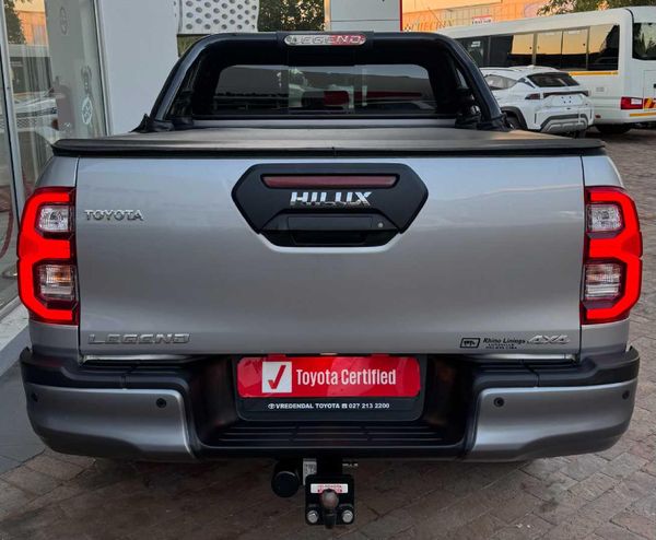 2025-Toyota-Hilux-28-GD-6-Raised-Body-Legend-4x4-Auto-Double-Cab image:4