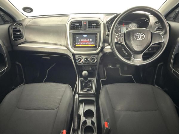 2023-Toyota-Urban-Cruiser-15-Xi image:1