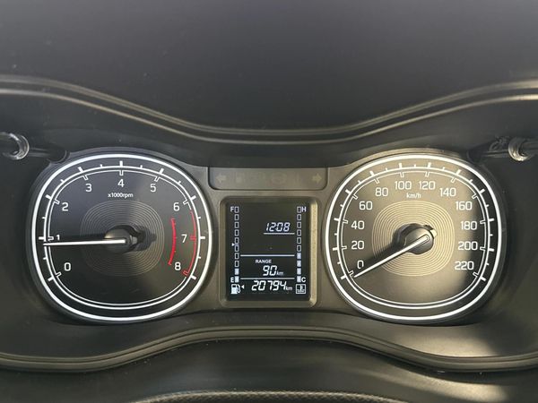 2023-Toyota-Urban-Cruiser-15-Xi image:2