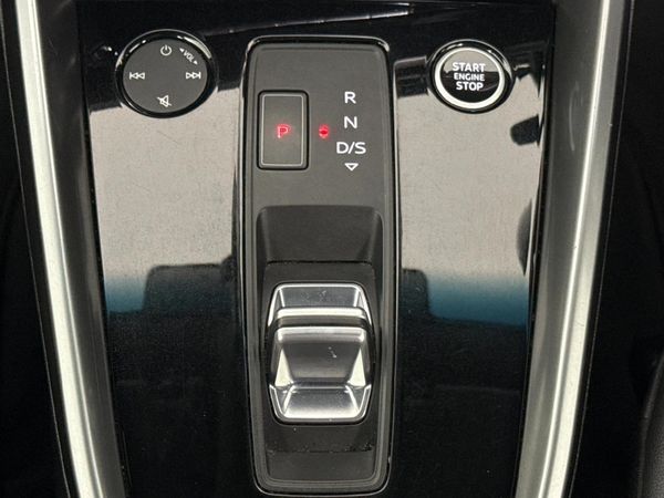 2022-Audi-A3-Sportback-14-TFSI-Auto-Advanced-35-TFSI image:10