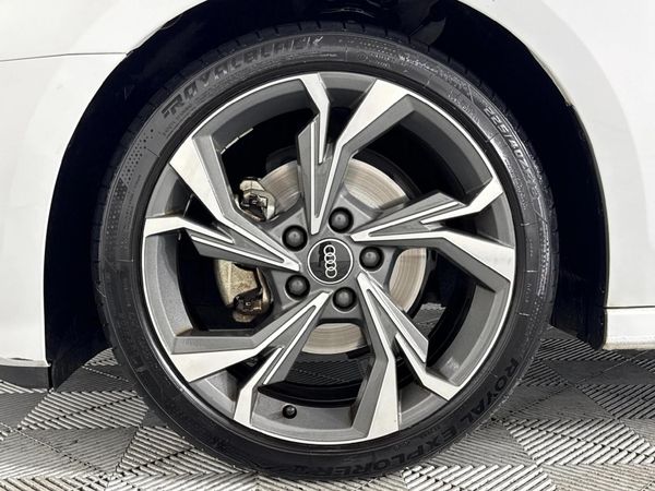 2022-Audi-A3-Sportback-14-TFSI-Auto-Advanced-35-TFSI image:4