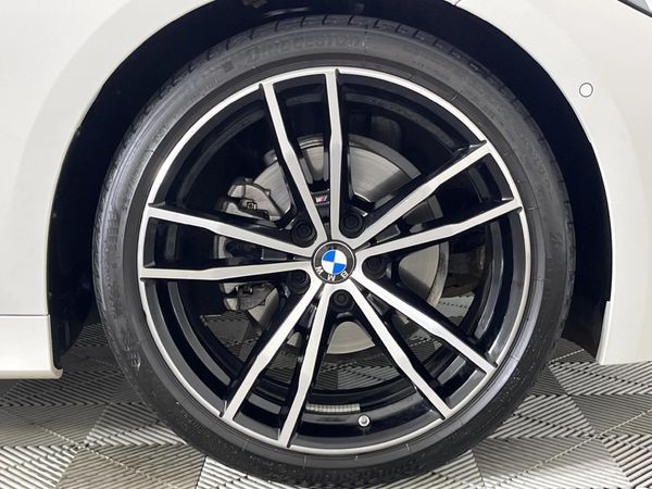 2023-BMW-3-Series-320i-M-Sport-Auto image:5