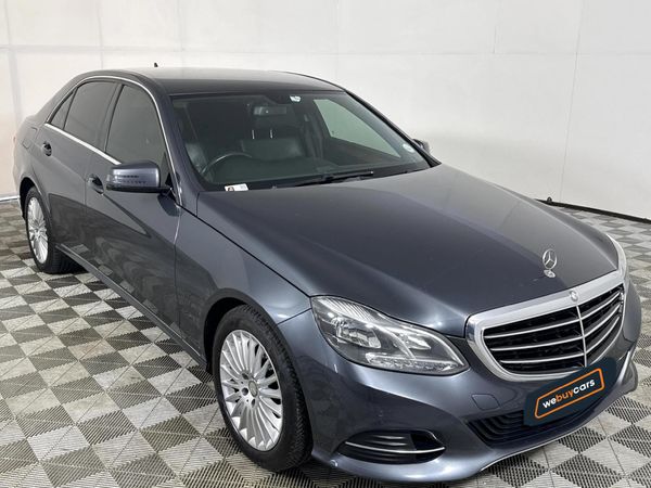 2015-Mercedes-Benz-E-Class-E-300-Bluetec-Hybrid image:14