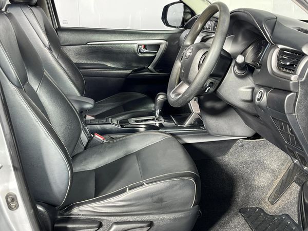 2022-Toyota-Fortuner-28-GD-6-Raised-Body-Auto image:9