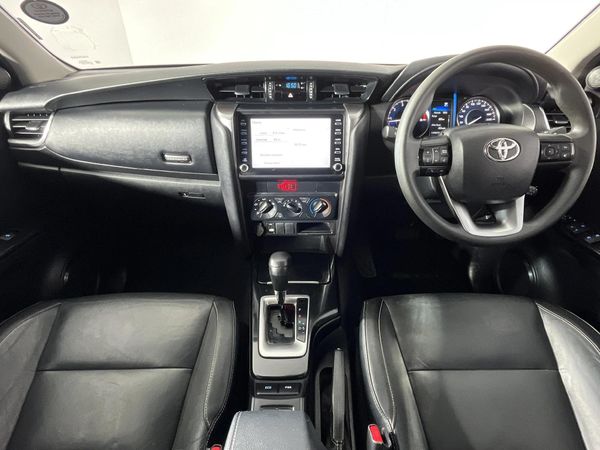 2022-Toyota-Fortuner-28-GD-6-Raised-Body-Auto image:1