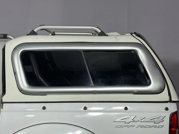 2005-Nissan-Hardbody-3000TD-SEL-4x4-Double-Cab image:14