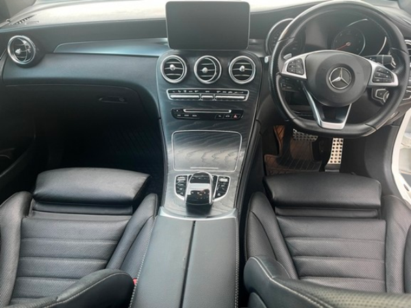 2018-Mercedes-Benz-GLC-Coupe-350d-AMG image:7