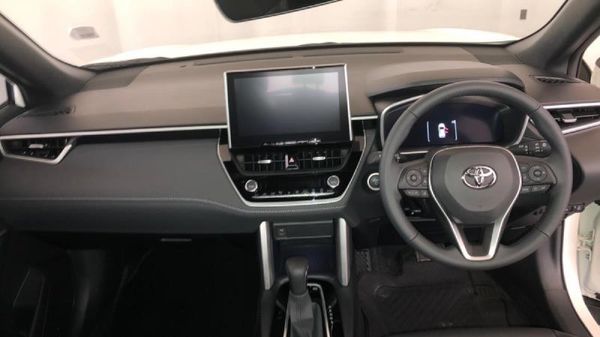 2025-Toyota-Corolla-Cross-18-XR-Hybrid image:23