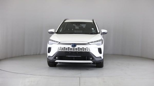 2025-Toyota-Corolla-Cross-18-XR-Hybrid image:3