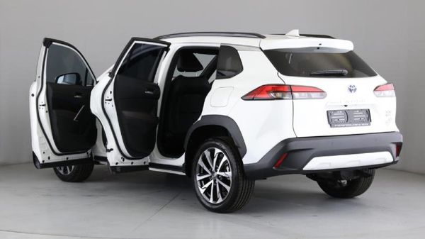 2025-Toyota-Corolla-Cross-18-XR-Hybrid image:7