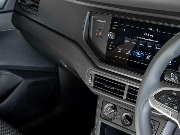 2026-Volkswagen-Polo-10-TSI image:4