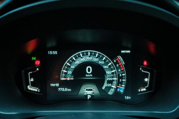 2023-Mitsubishi-Pajero-Sport-24D-4x4-Auto image:14
