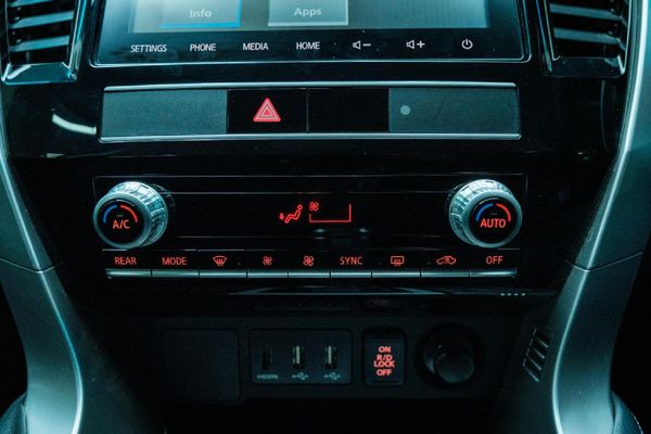 2023-Mitsubishi-Pajero-Sport-24D-4x4-Auto image:17