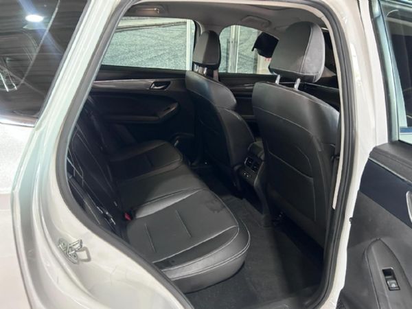 2022-Haval-Jolion-15T-Super-Luxury-Auto image:5