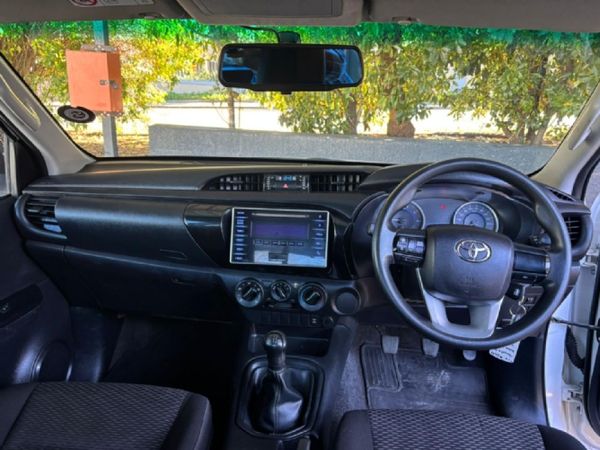 2017-Toyota-Hilux-24-GD-6-Raised-Body-SRX-Extended-Cab image:6