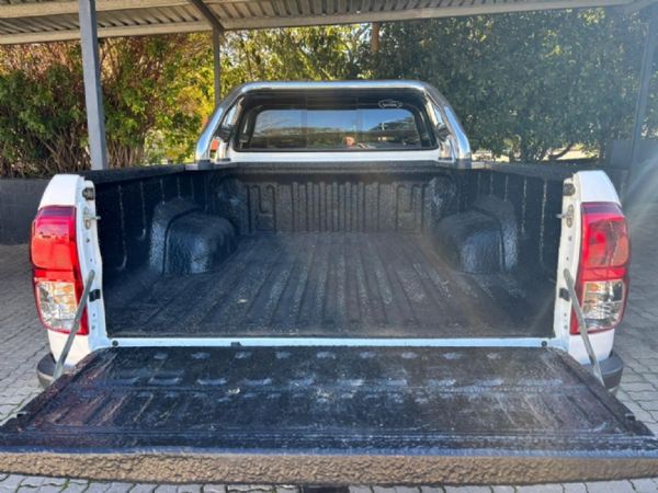 2017-Toyota-Hilux-24-GD-6-Raised-Body-SRX-Extended-Cab image:8