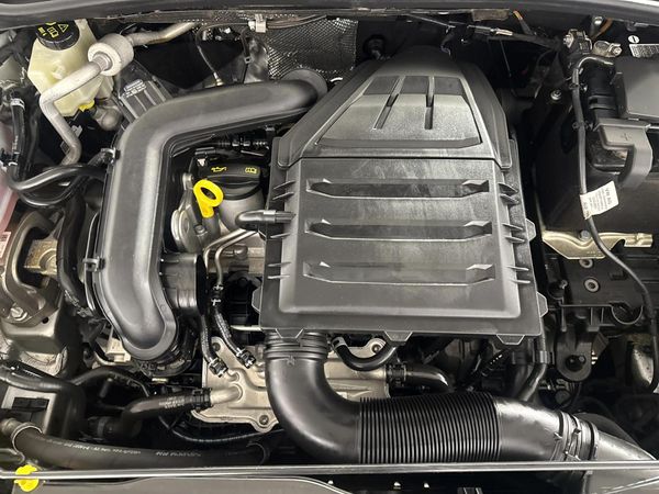2022-Volkswagen-Taigo-10-TSI-R-Line-Auto image:12
