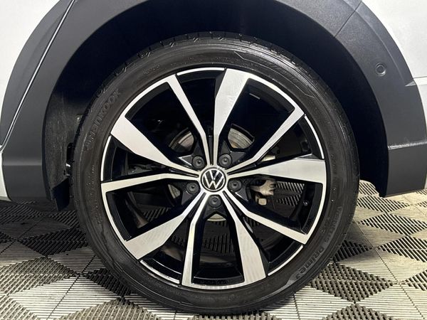 2022-Volkswagen-Taigo-10-TSI-R-Line-Auto image:6