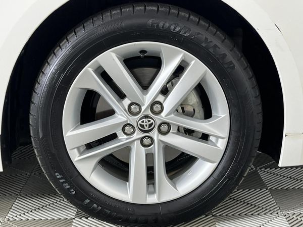 2021-Toyota-Corolla-12T-XS-Auto-5-dr image:5