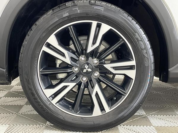 2023-Mitsubishi-Eclipse-Cross-20-GLS-Auto image:4