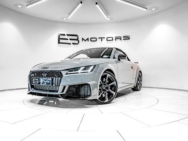 2022-Audi-TT-RS-Roadster-quattro-Auto-294kW image:14