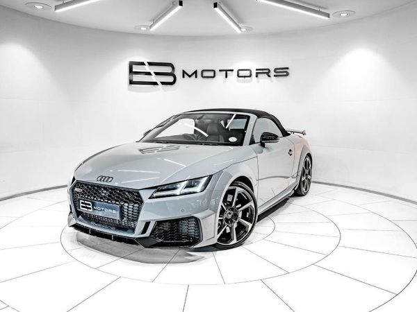 2022-Audi-TT-RS-Roadster-quattro-Auto-294kW image:15