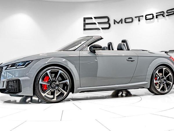 2022-Audi-TT-RS-Roadster-quattro-Auto-294kW image:5