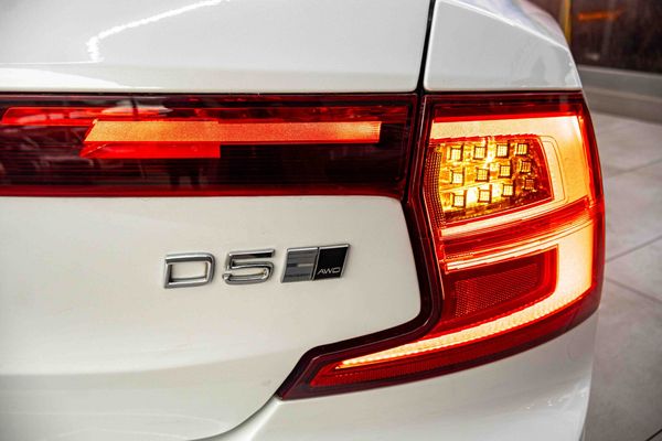 2018-Volvo-S60-D5-Inscription-Auto image:10