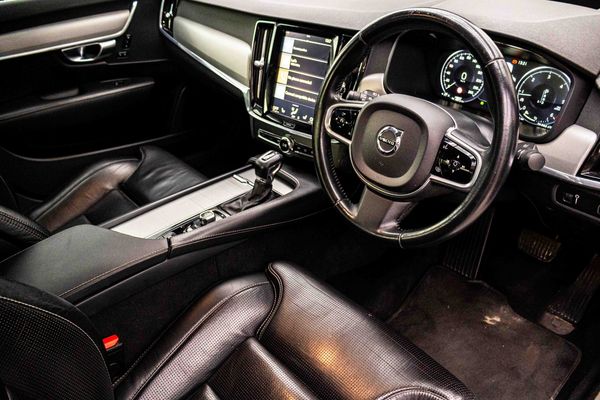 2018-Volvo-S60-D5-Inscription-Auto image:13