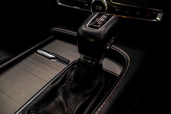 2018-Volvo-S60-D5-Inscription-Auto image:15