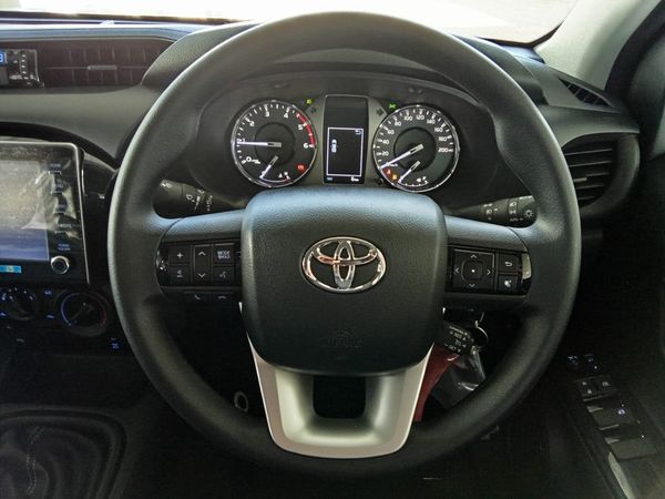 2026-Toyota-Hilux-24-GD-6-Raised-Body-Raider-Double-Cab image:10