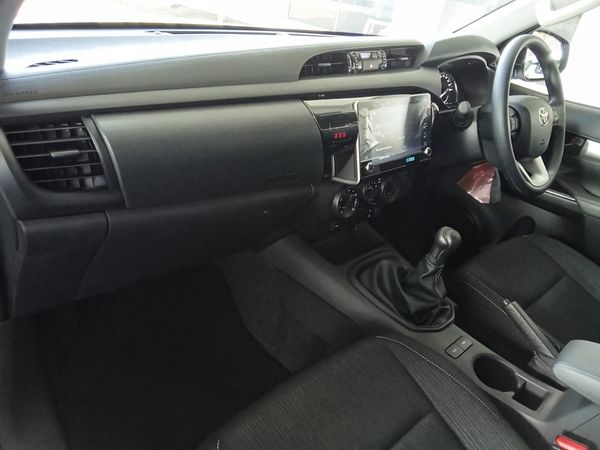 2026-Toyota-Hilux-24-GD-6-Raised-Body-Raider-Double-Cab image:12