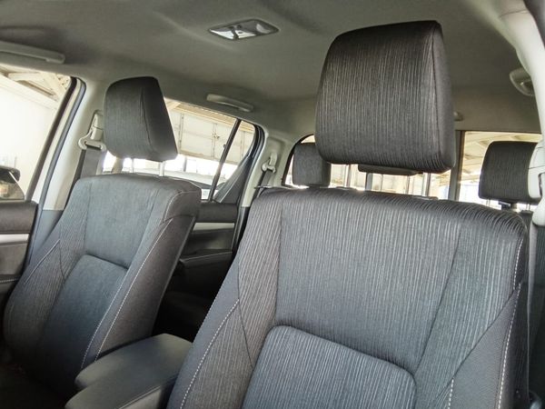 2026-Toyota-Hilux-24-GD-6-Raised-Body-Raider-Double-Cab image:13