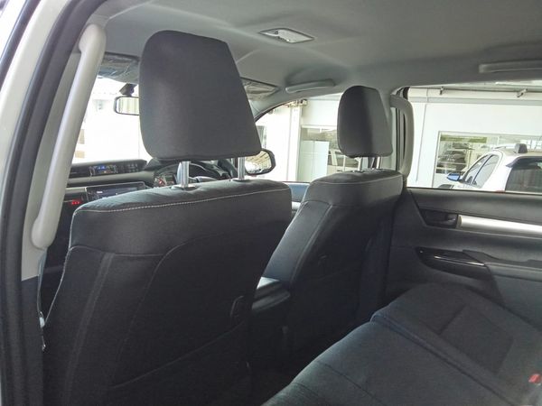 2026-Toyota-Hilux-24-GD-6-Raised-Body-Raider-Double-Cab image:14