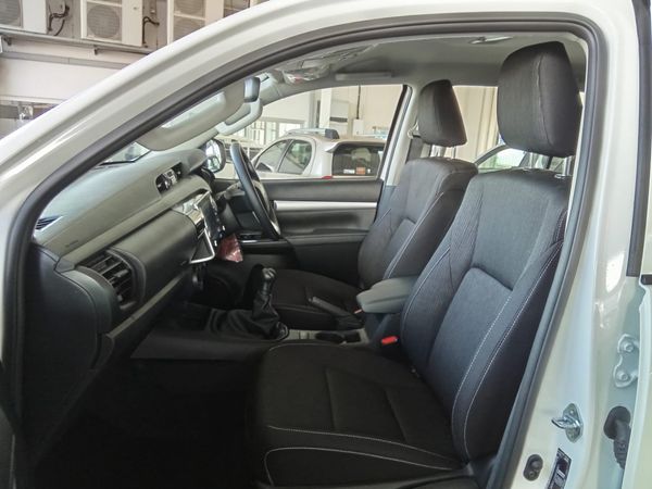 2026-Toyota-Hilux-24-GD-6-Raised-Body-Raider-Double-Cab image:6