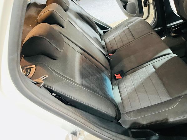2020-Ford-EcoSport-15-TiVCT-Ambiente-Auto image:9