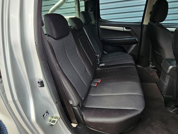 2015-Isuzu-KB-300-D-Teq-LX-Auto-Double-Cab image:13